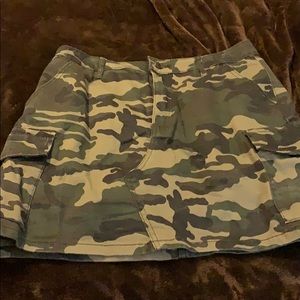 Camouflage high waist skirt